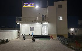 Paras Garden